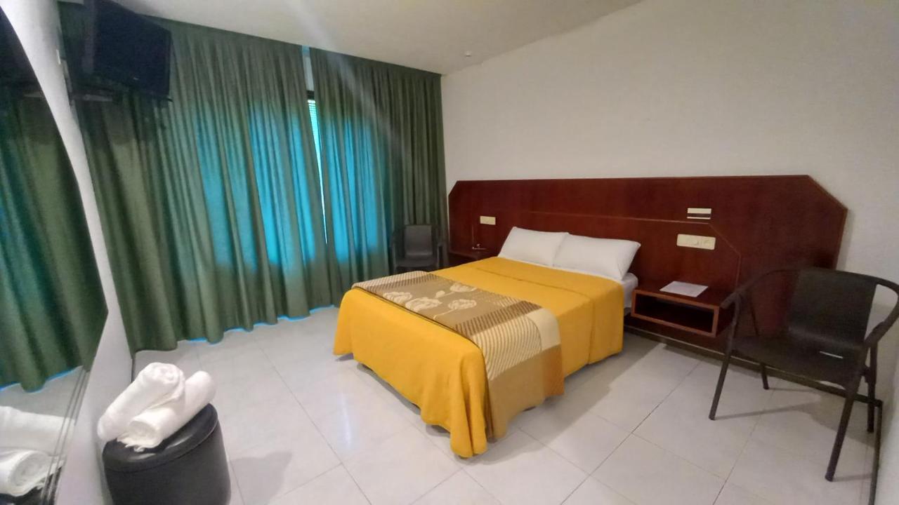 Motel Montecarlo Teo Esterno foto